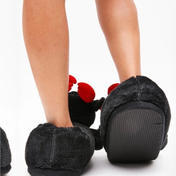 NWT Black reindeer slippers with red nose sold out FIRM - Picture 5 of 5